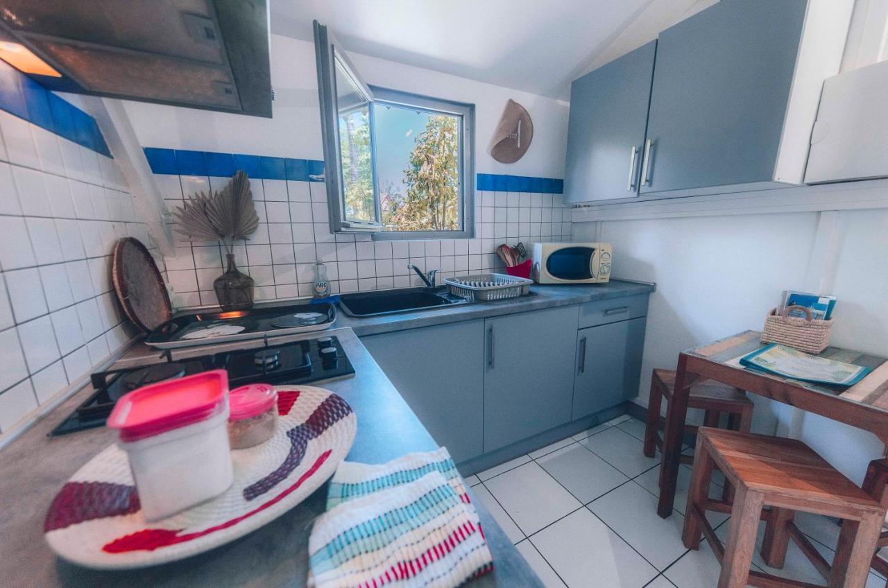 Studio PASSION en RDJ proche du lagon La Saline Le Bains Extérieur photo